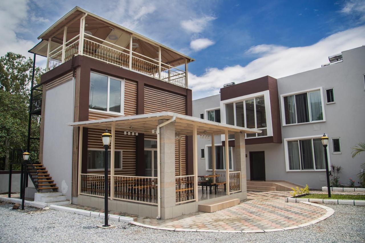 Troy Lodge ลุซากา ภายนอก รูปภาพ