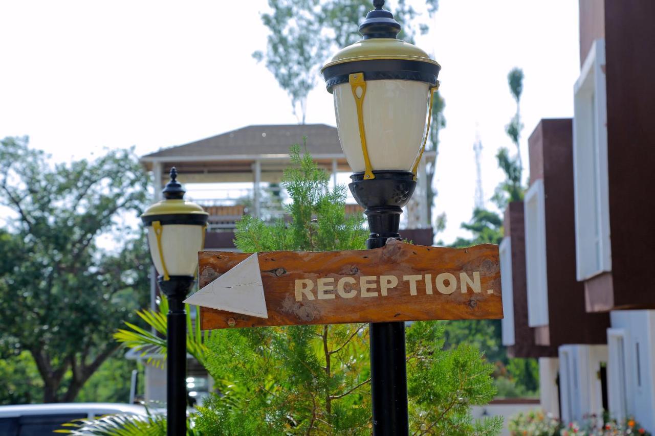 Troy Lodge ลุซากา ภายนอก รูปภาพ